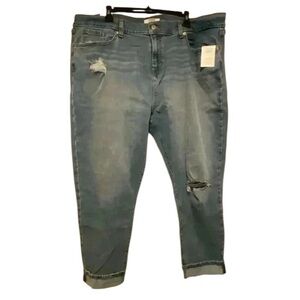 Levi’s Women’s Boyfriend Crop High Rise Distressed Denizen NEW size 18